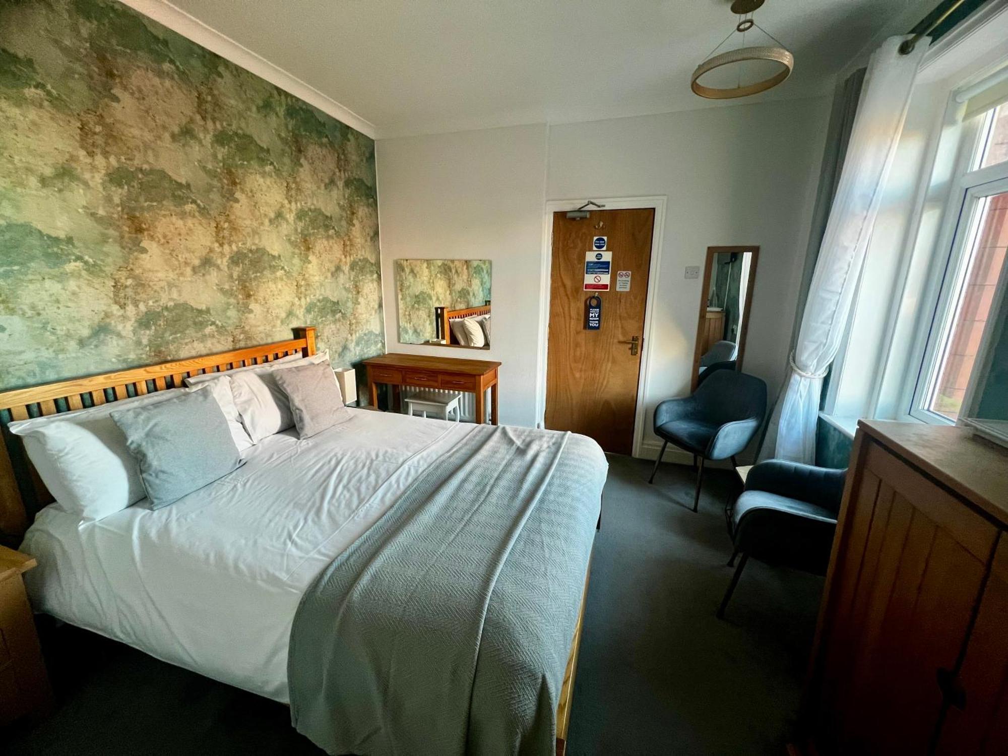 Hotel The Fossil Tree Blackpool